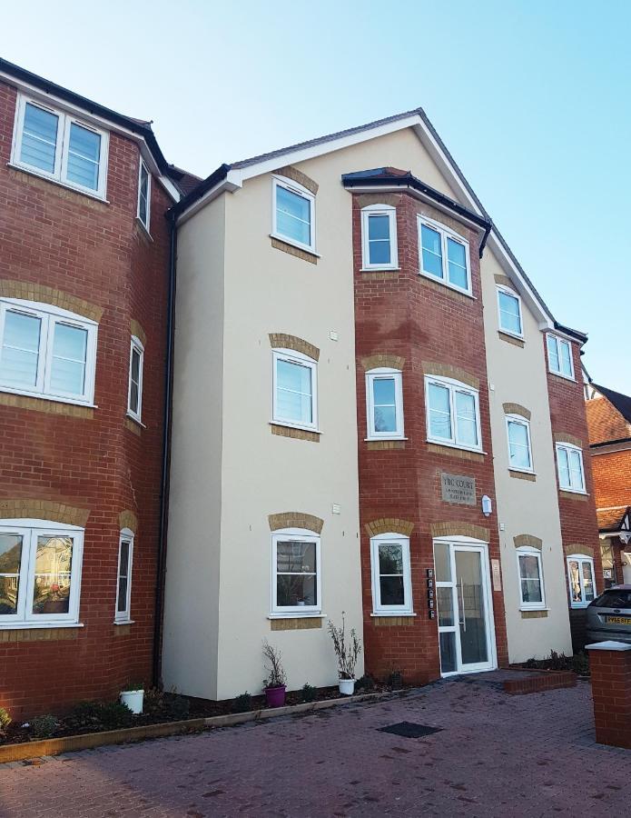 Apartamento Ybc Court, Aldershot Exterior foto