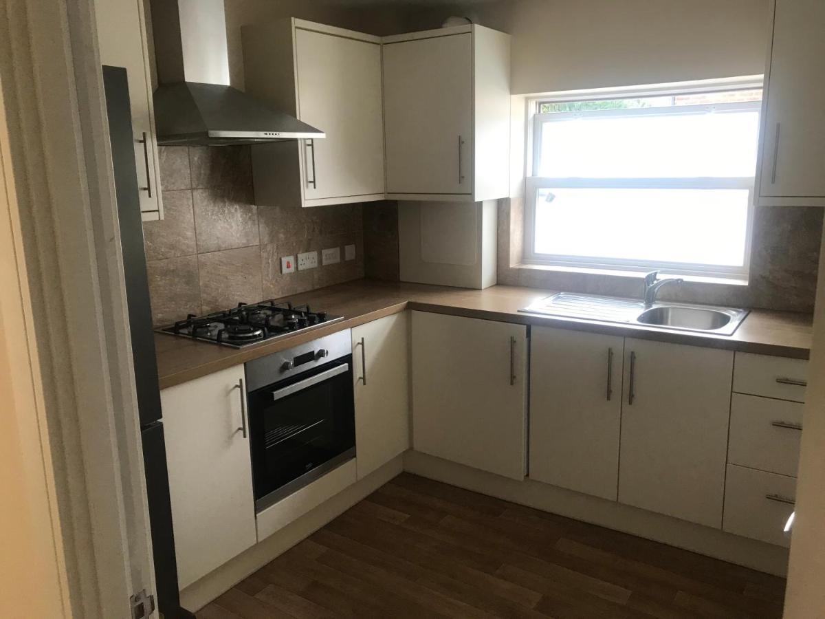 Apartamento Ybc Court, Aldershot Exterior foto