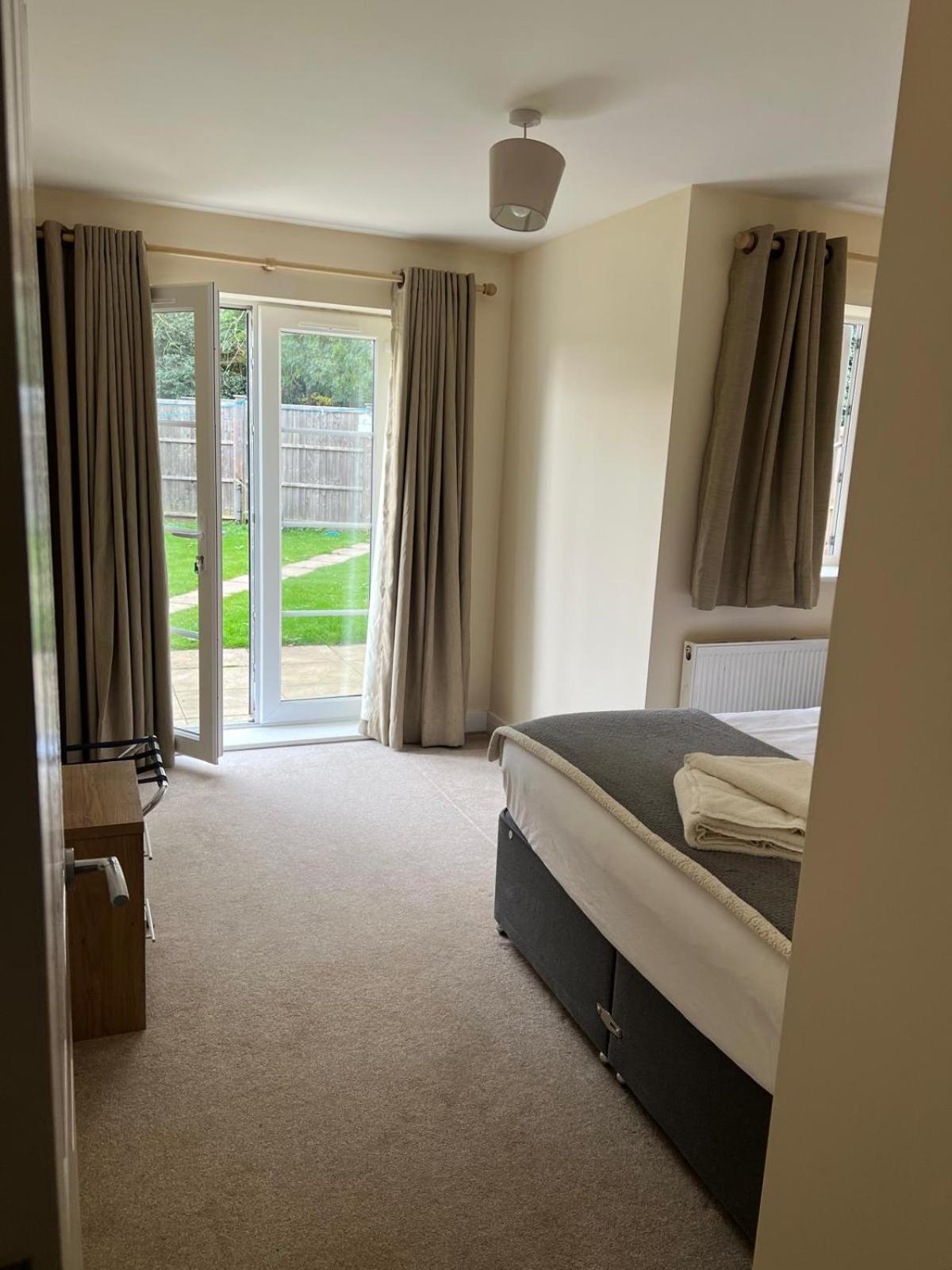 Apartamento Ybc Court, Aldershot Exterior foto
